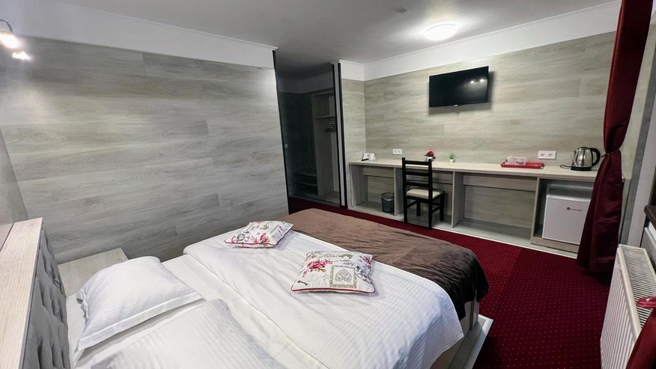 Royal Bucovina Residence Adults Only-Self Check-In Кымпулунг-Молдовенеск Экстерьер фото